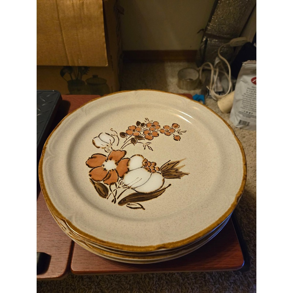Vintage Hearthside Baroque Autumn Fair Stoneware Dinner Plates Japan Set of 4